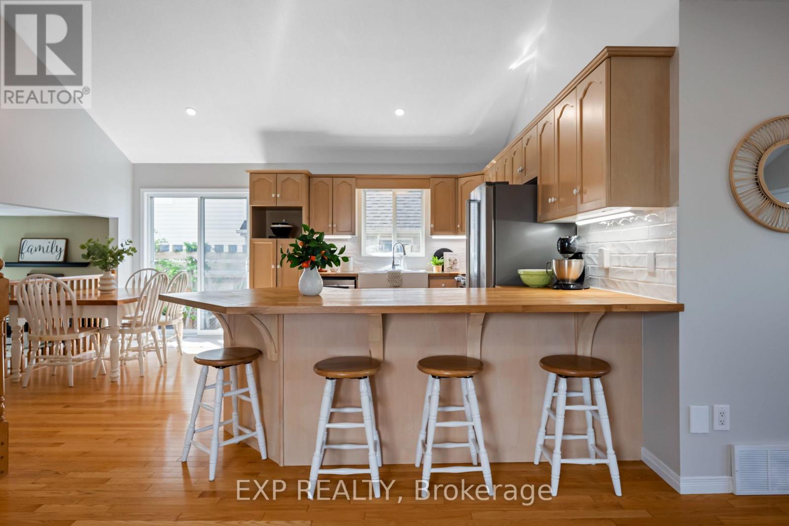 59 SHERWOOD STREET - 13