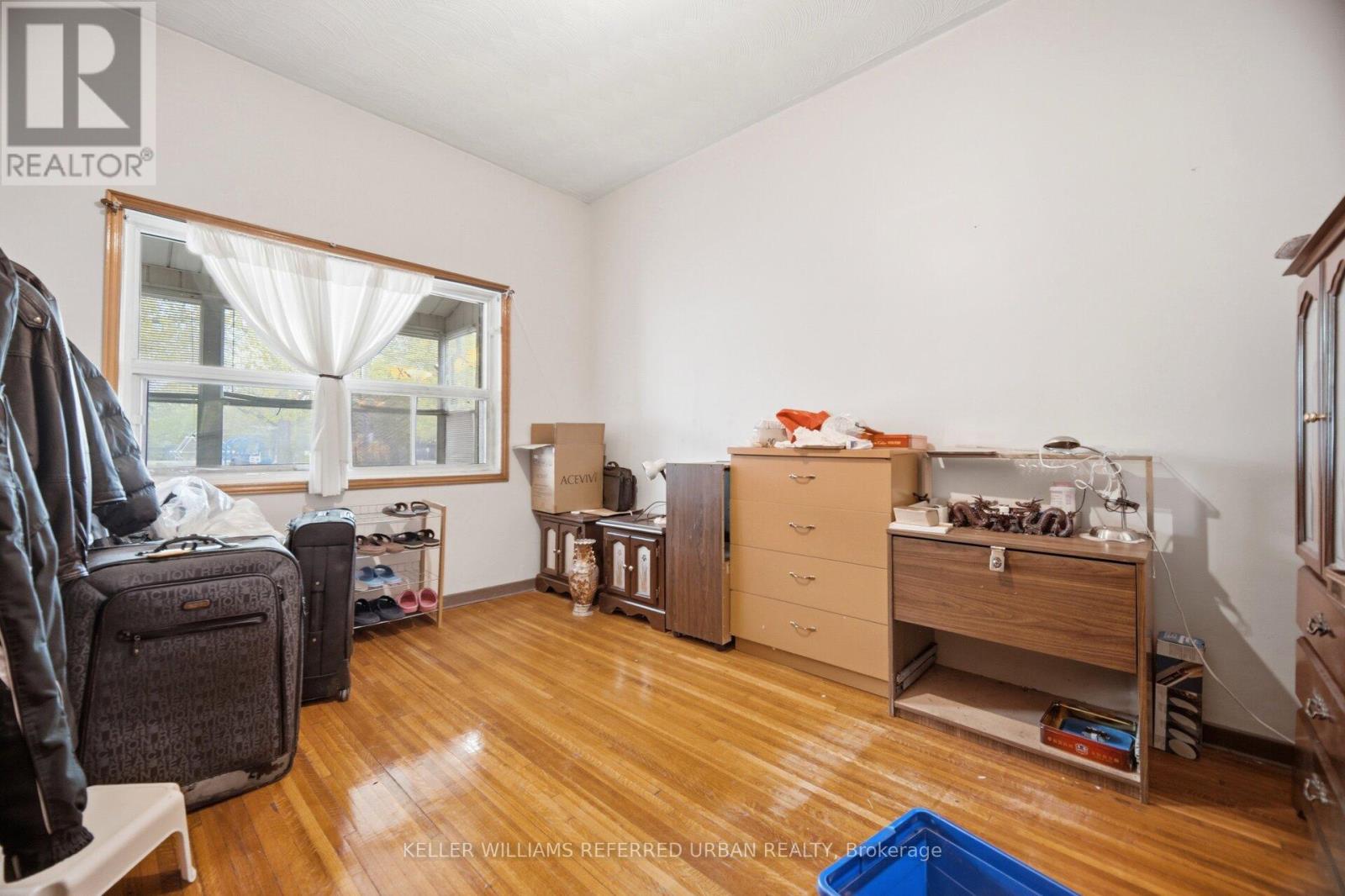 174 LANSDOWNE AVENUE - 15