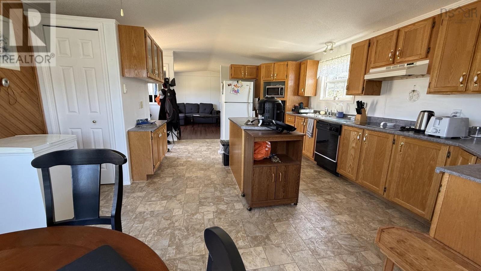 Property 23 of 26 of 7 Fernwood Drive