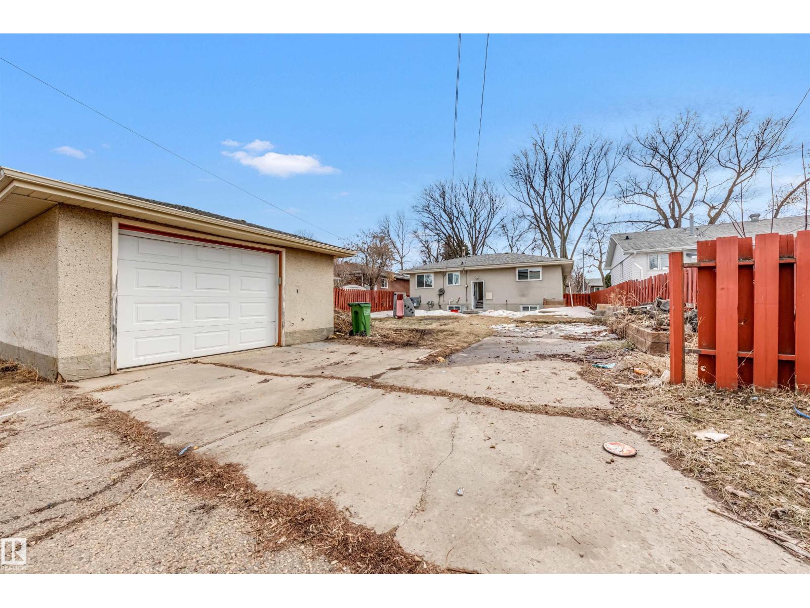 4238 117 AV NW - 30