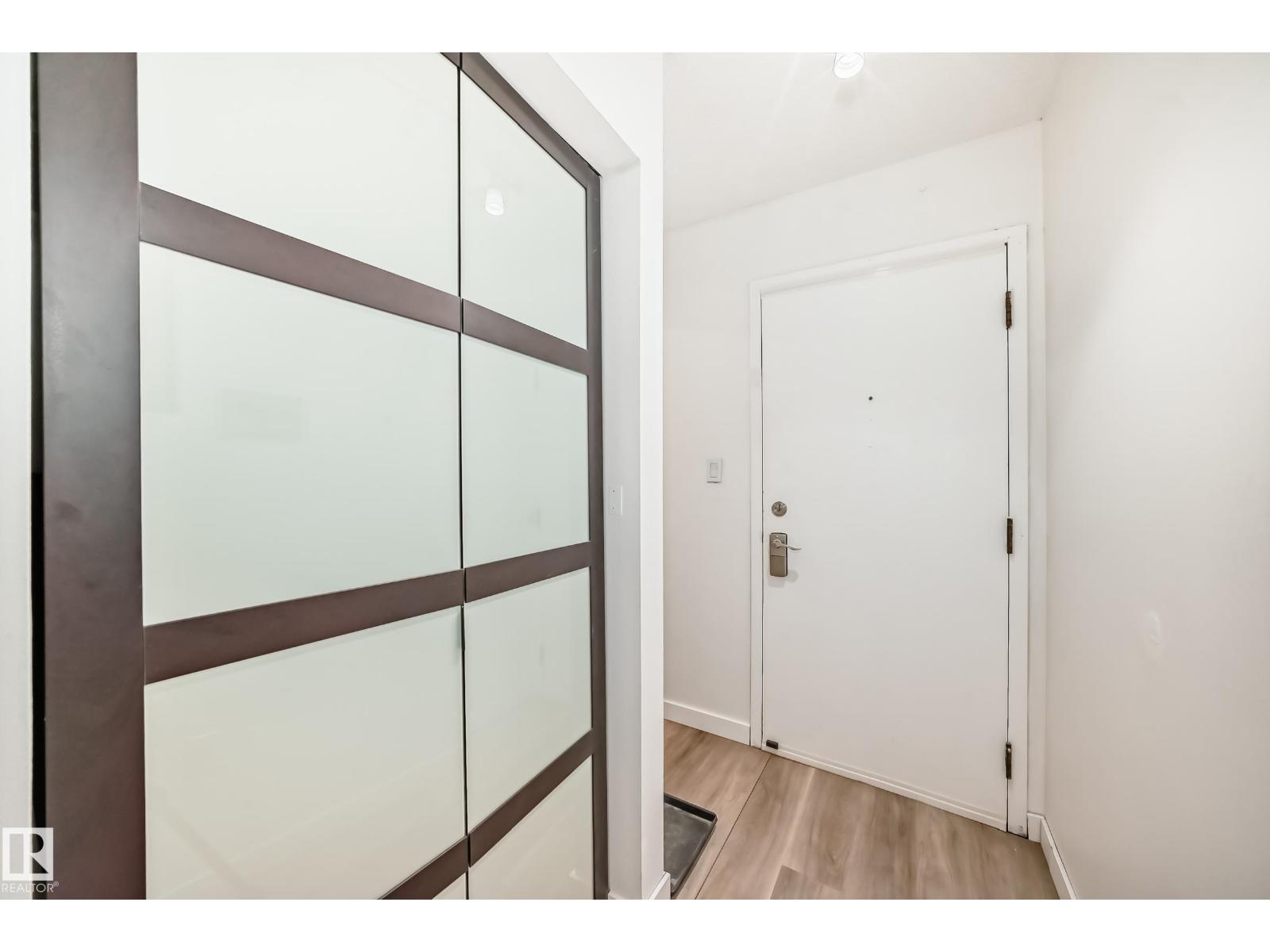 #G3 10138 116 ST NW - 6