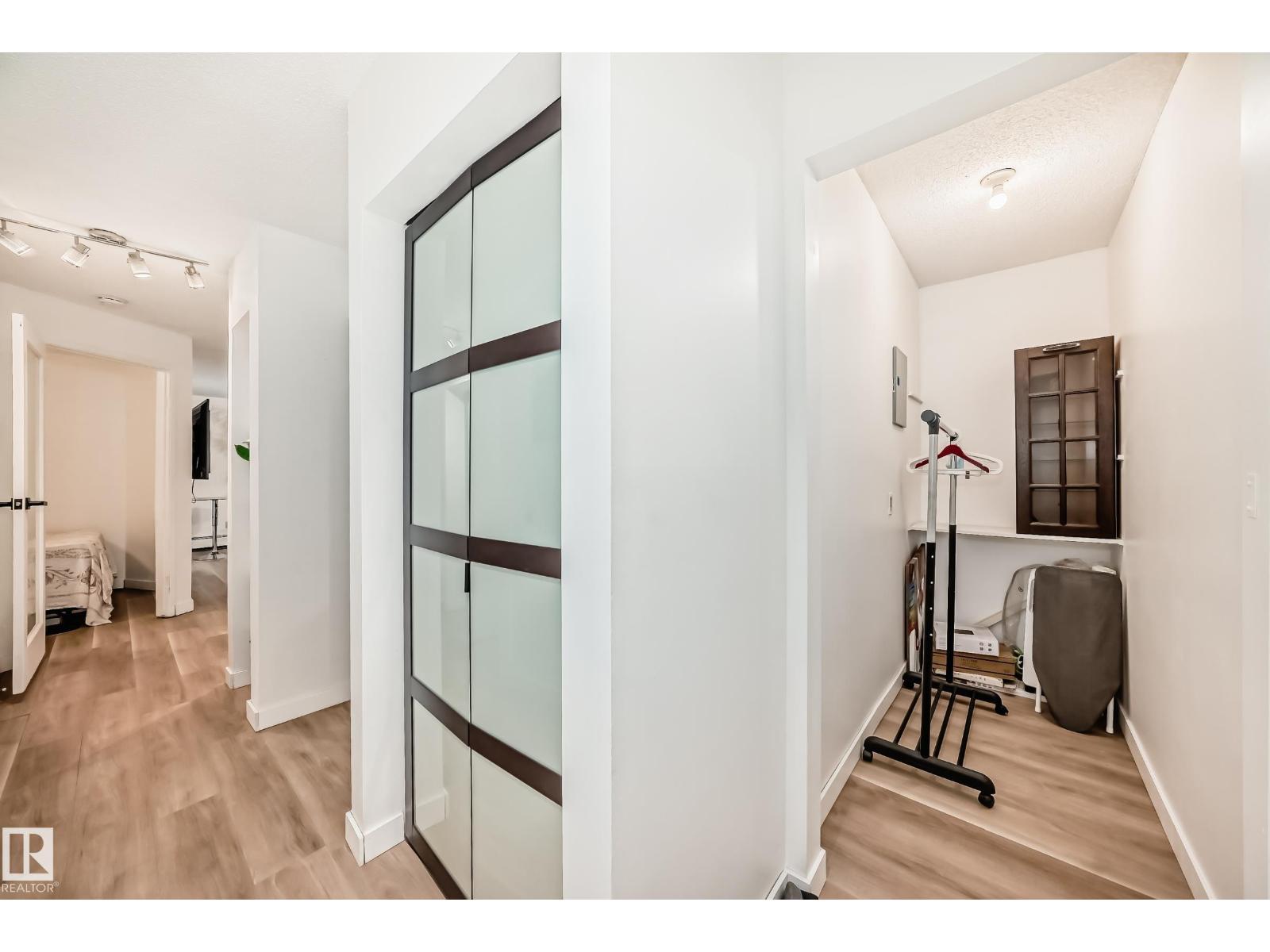#G3 10138 116 ST NW - 7