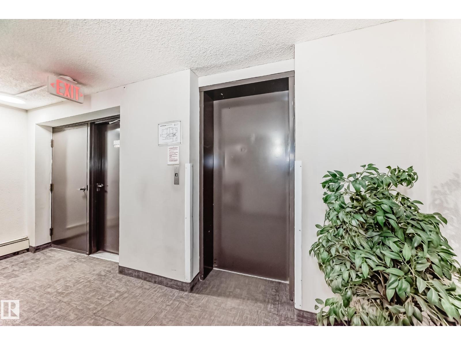 #G3 10138 116 ST NW - 35