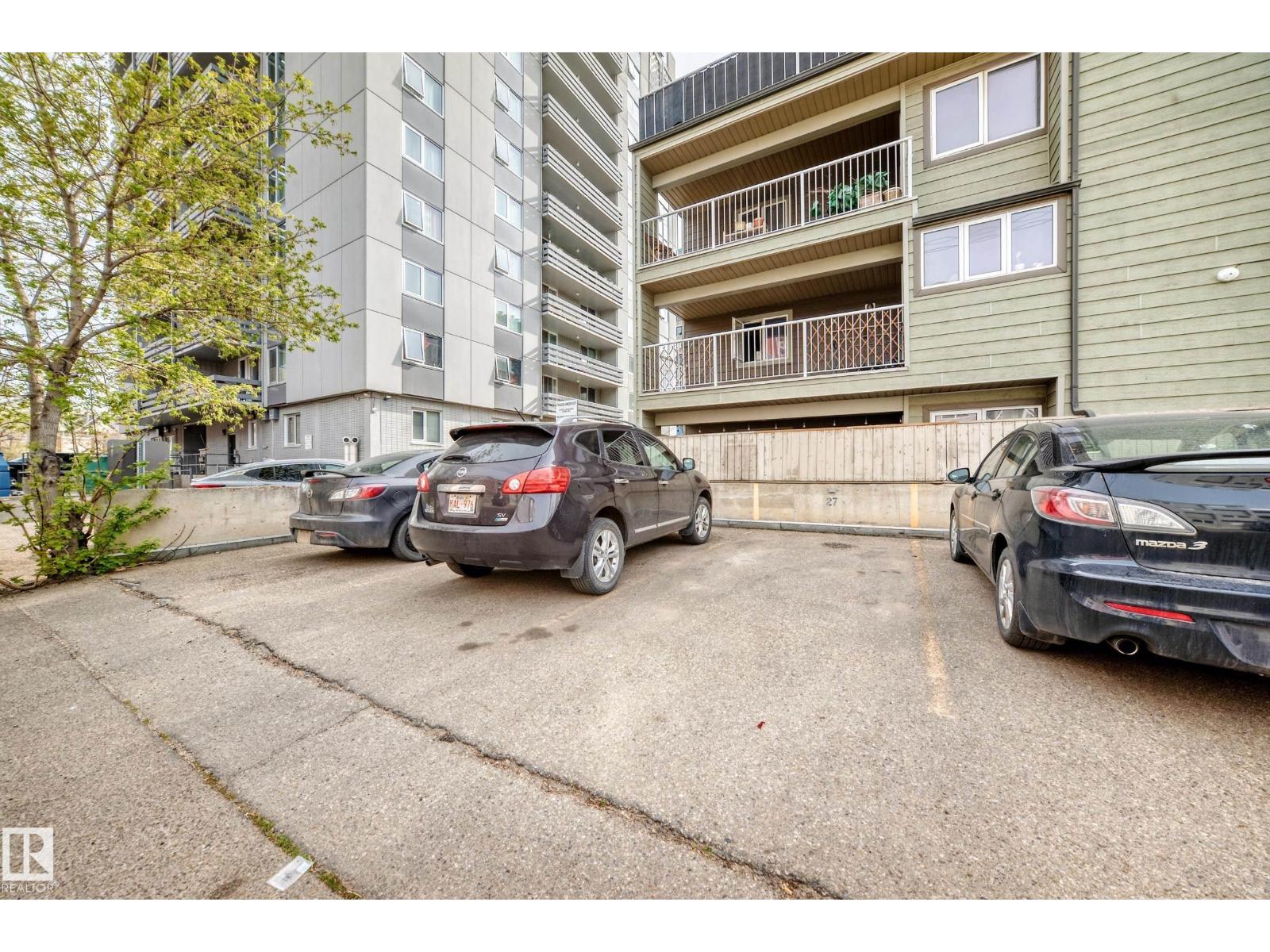 #G3 10138 116 ST NW - 41