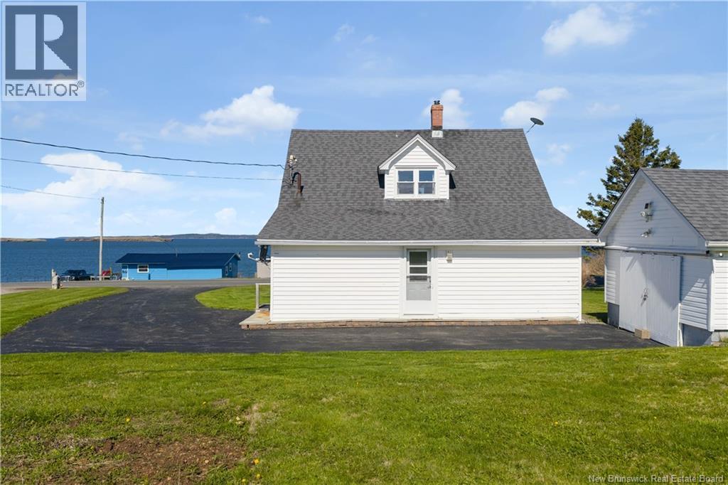 243 Maces Bay Road - Image 32