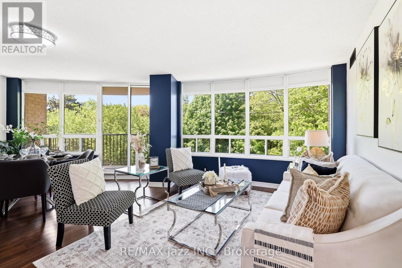 #307 16 DALLIMORE CIRCLE - 14