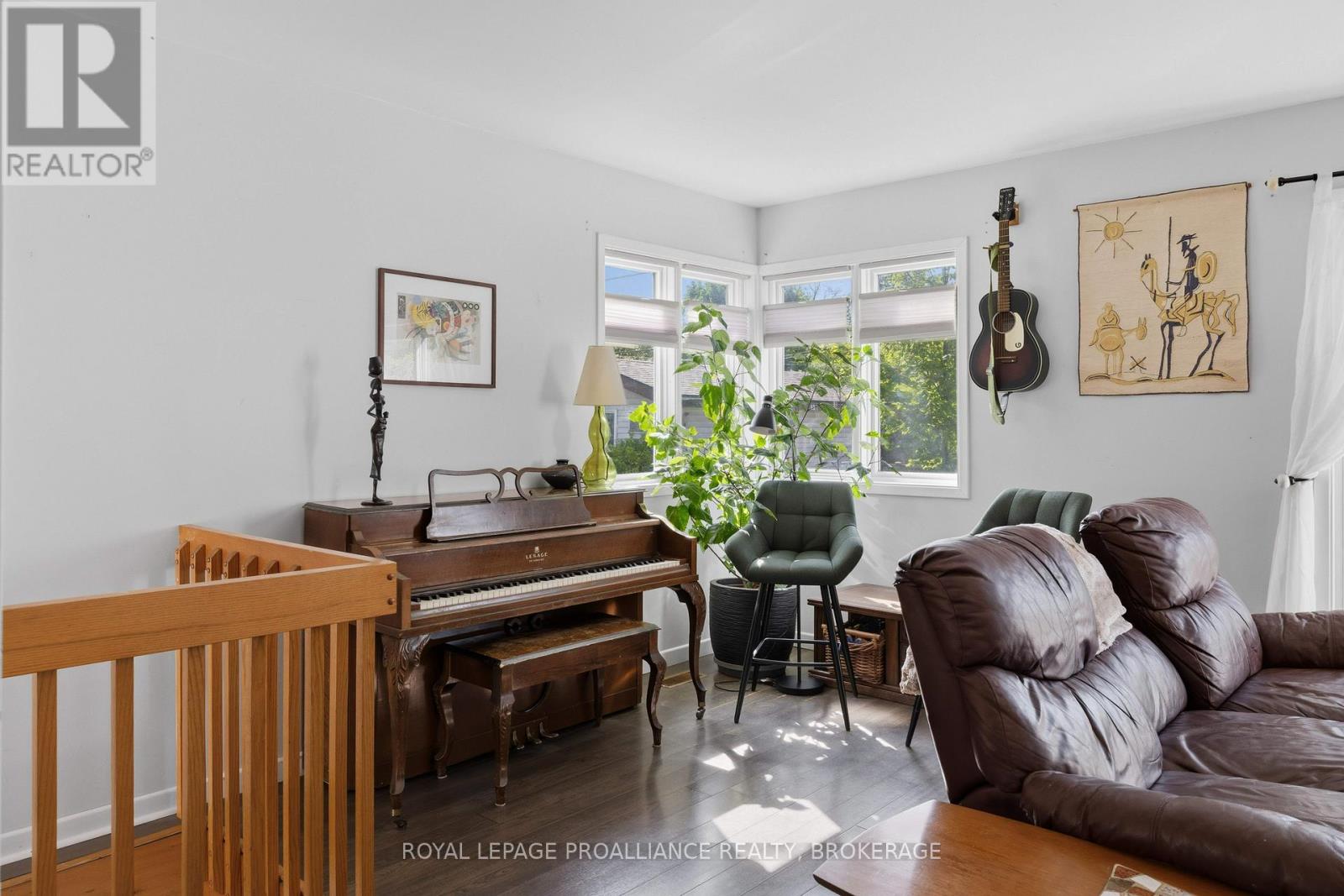 158 ARTHUR STREET - 25