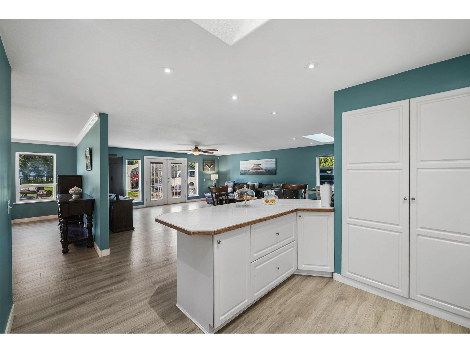 25040 57 AVENUE, Langley