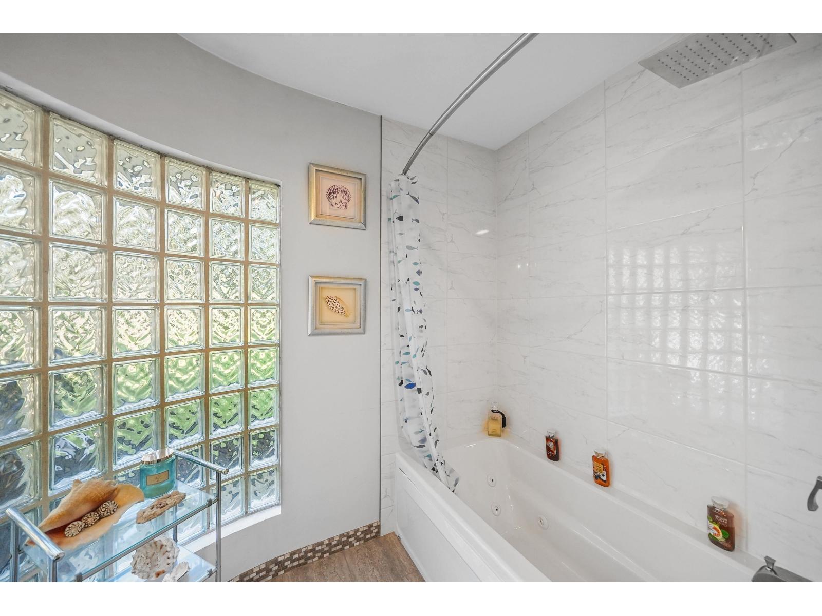 25040 57 AVENUE, Langley