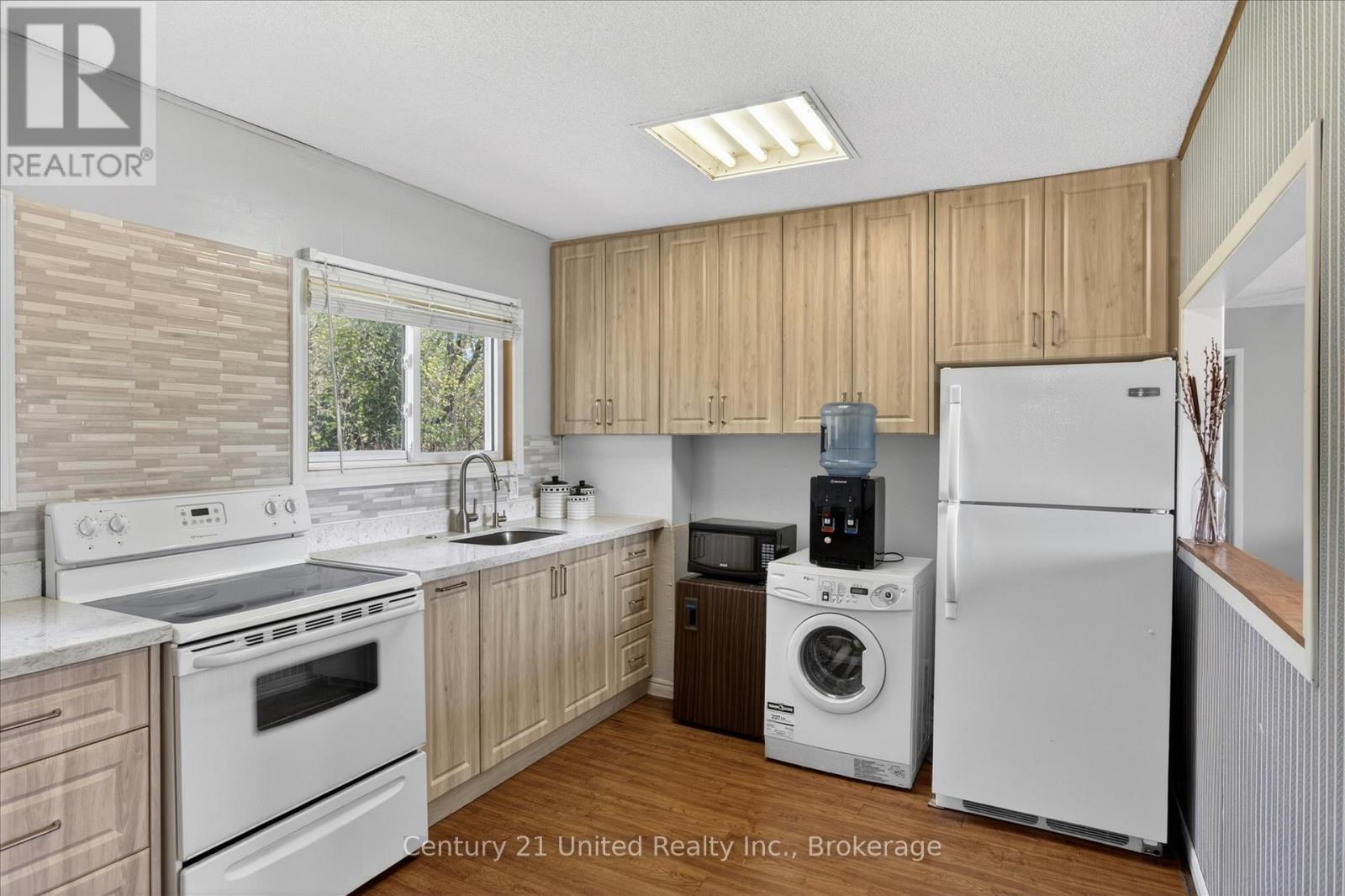 113 PENINSULA DRIVE - 11