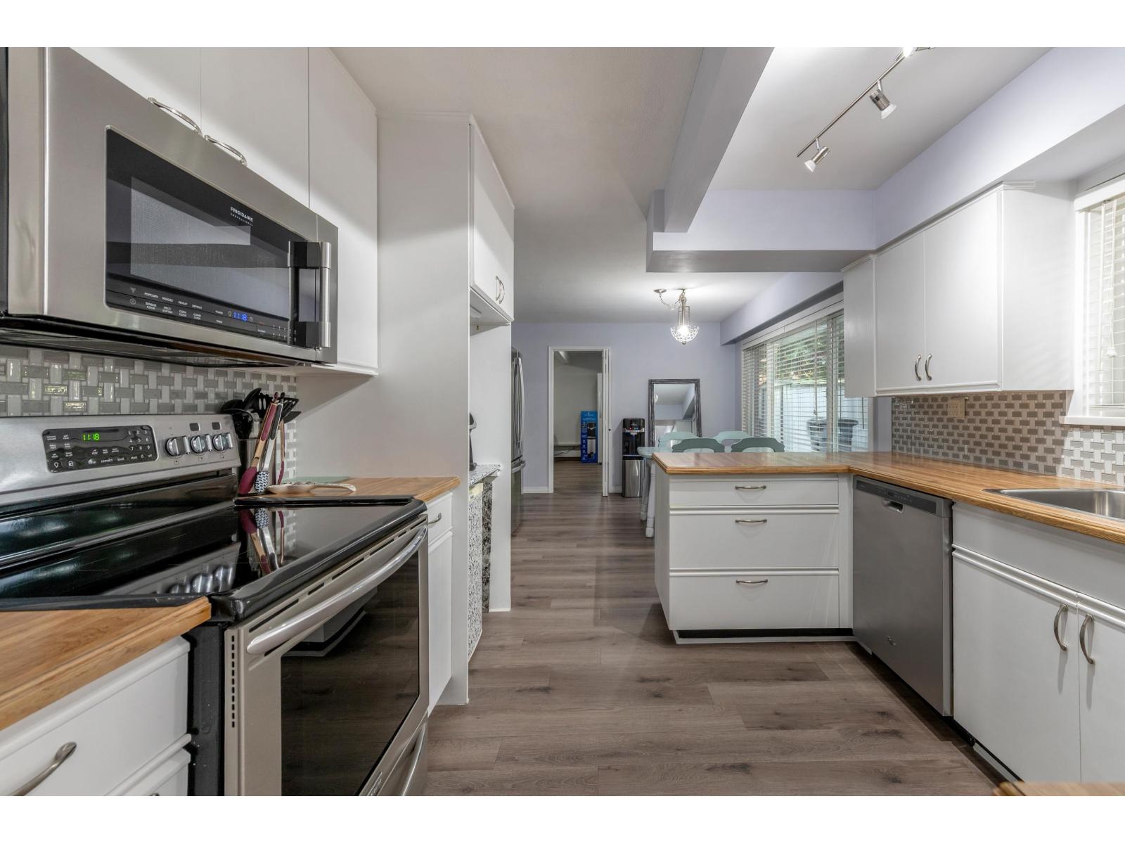 9573 139 STREET, Surrey