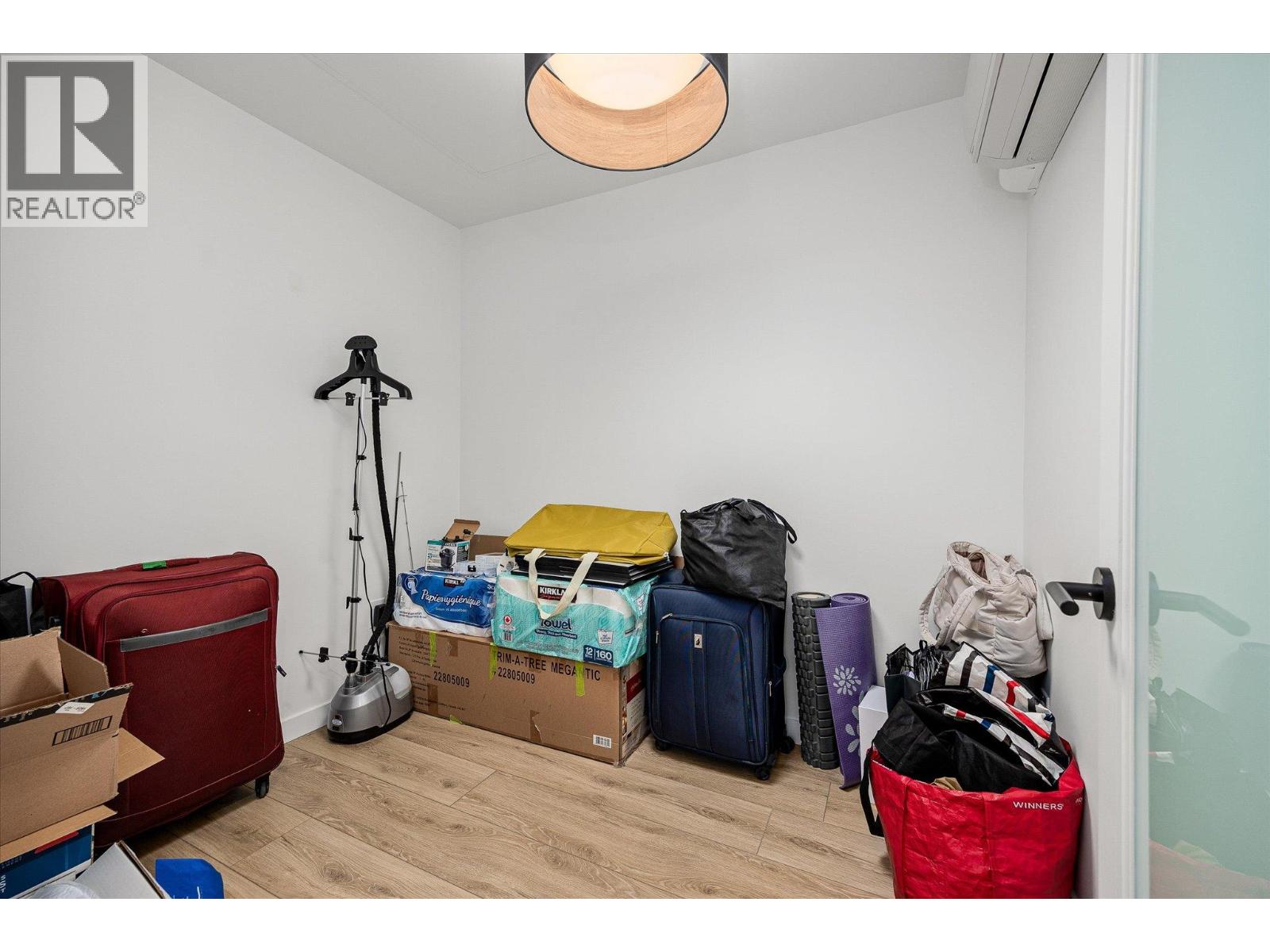 #313 660 Cawston Avenue - 22