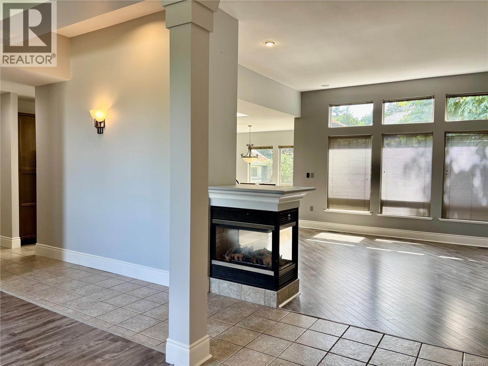 538 Rowan Dr - 4
