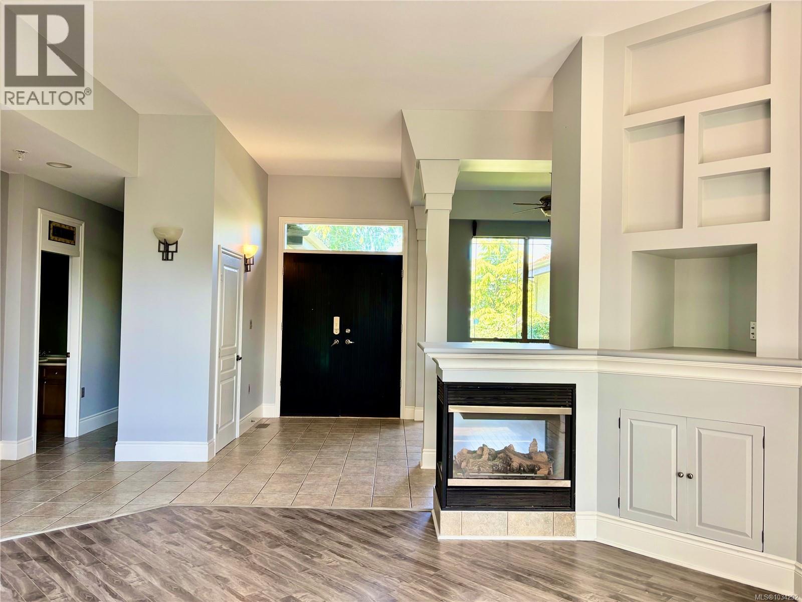 538 Rowan Dr - 5