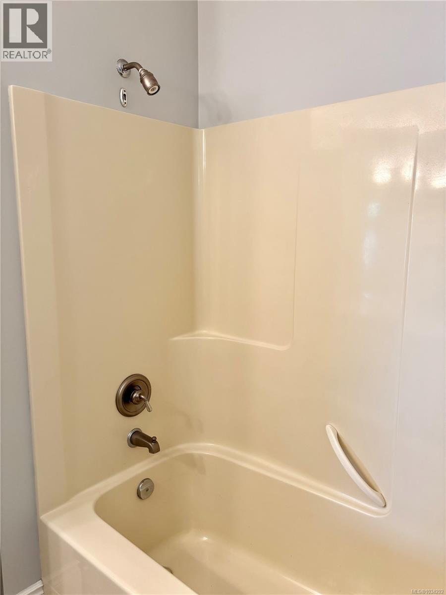 538 Rowan Dr - 16