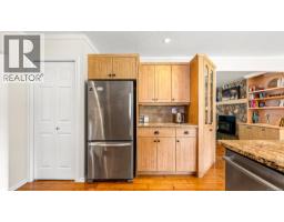 Entrance - 7410 Yake Rd, Fanny Bay, BC V0R1W0 Photo 8
