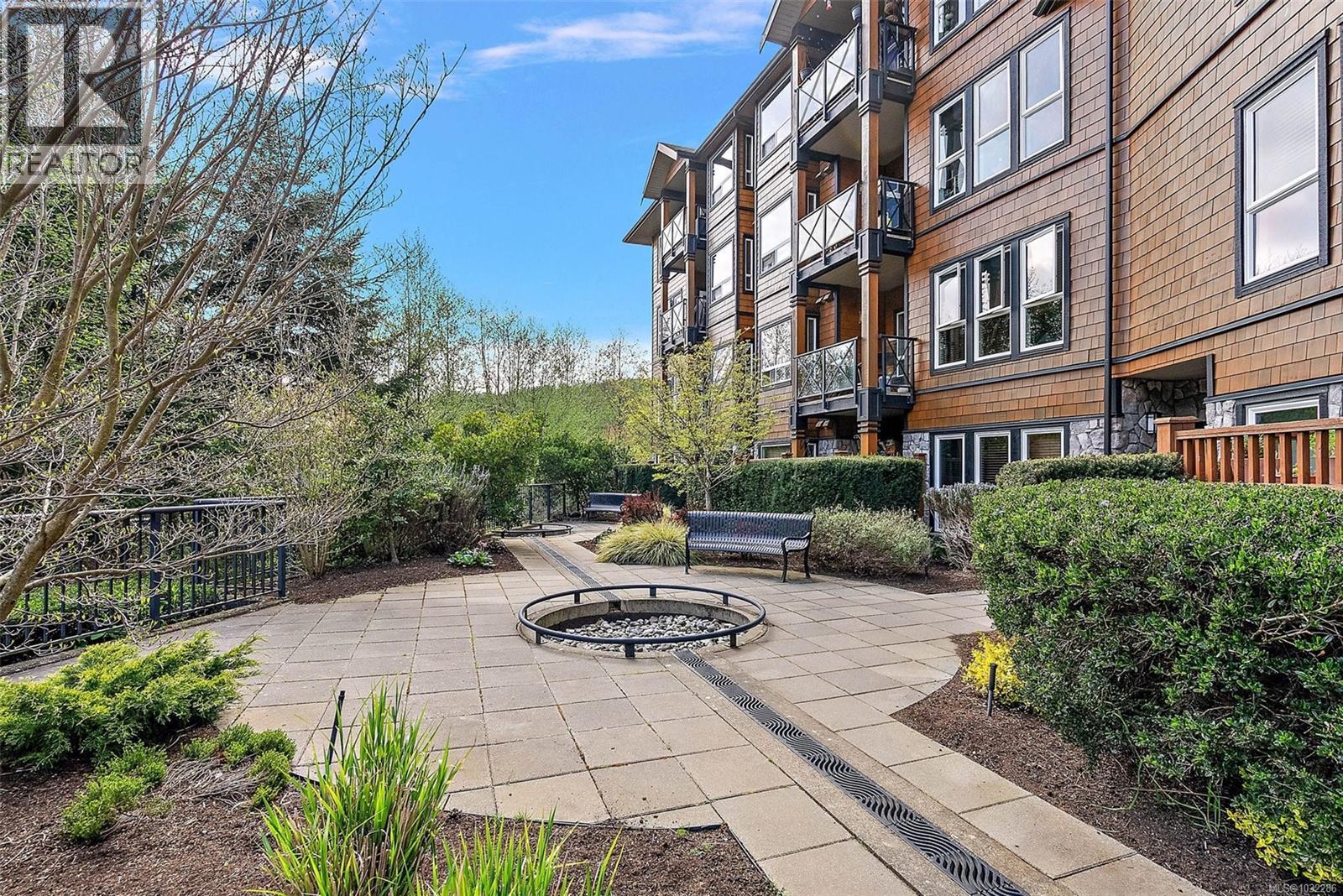 104 101 Nursery Hill Dr, View Royal