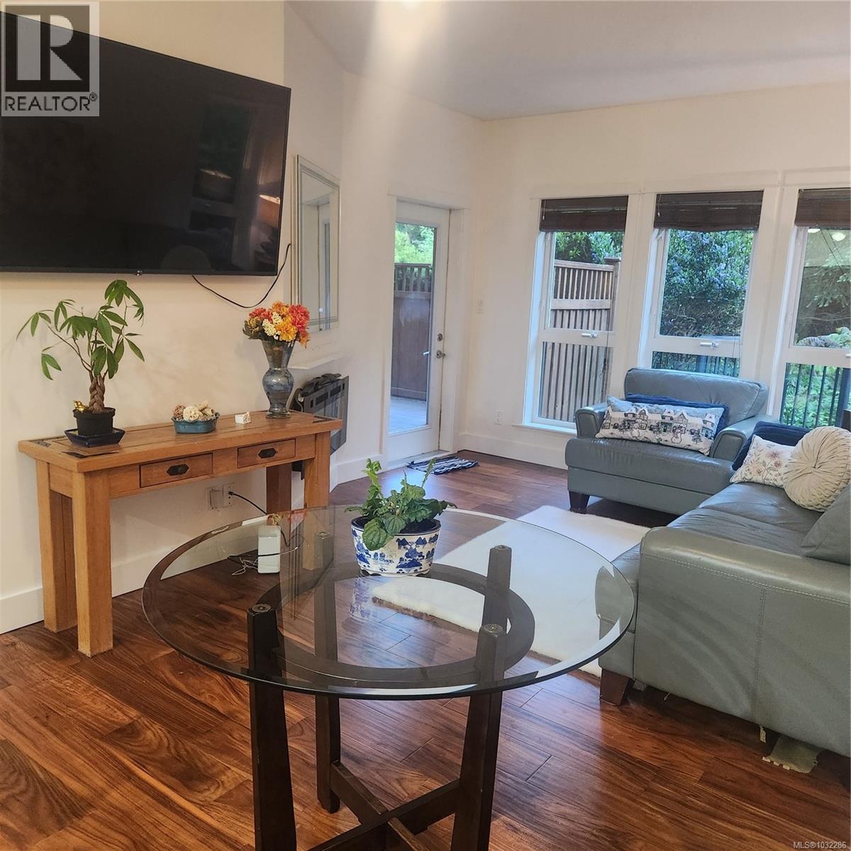 104 101 Nursery Hill Dr, View Royal