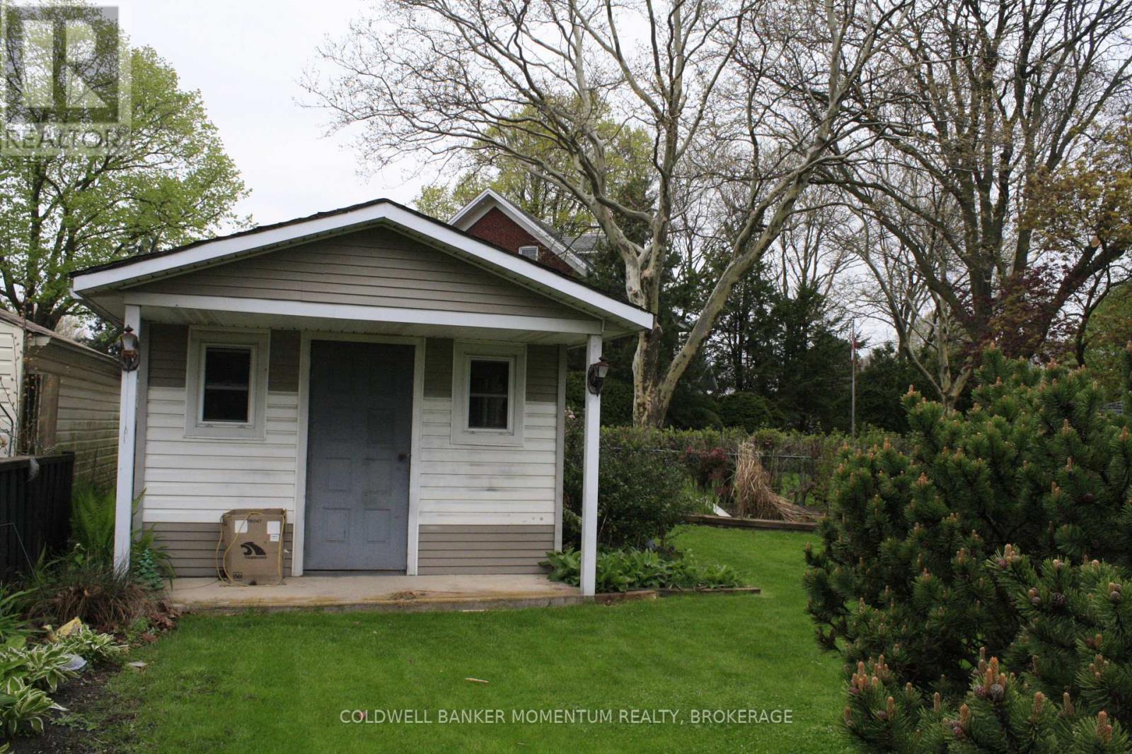 4351 BRIARWOOD AVENUE - 5
