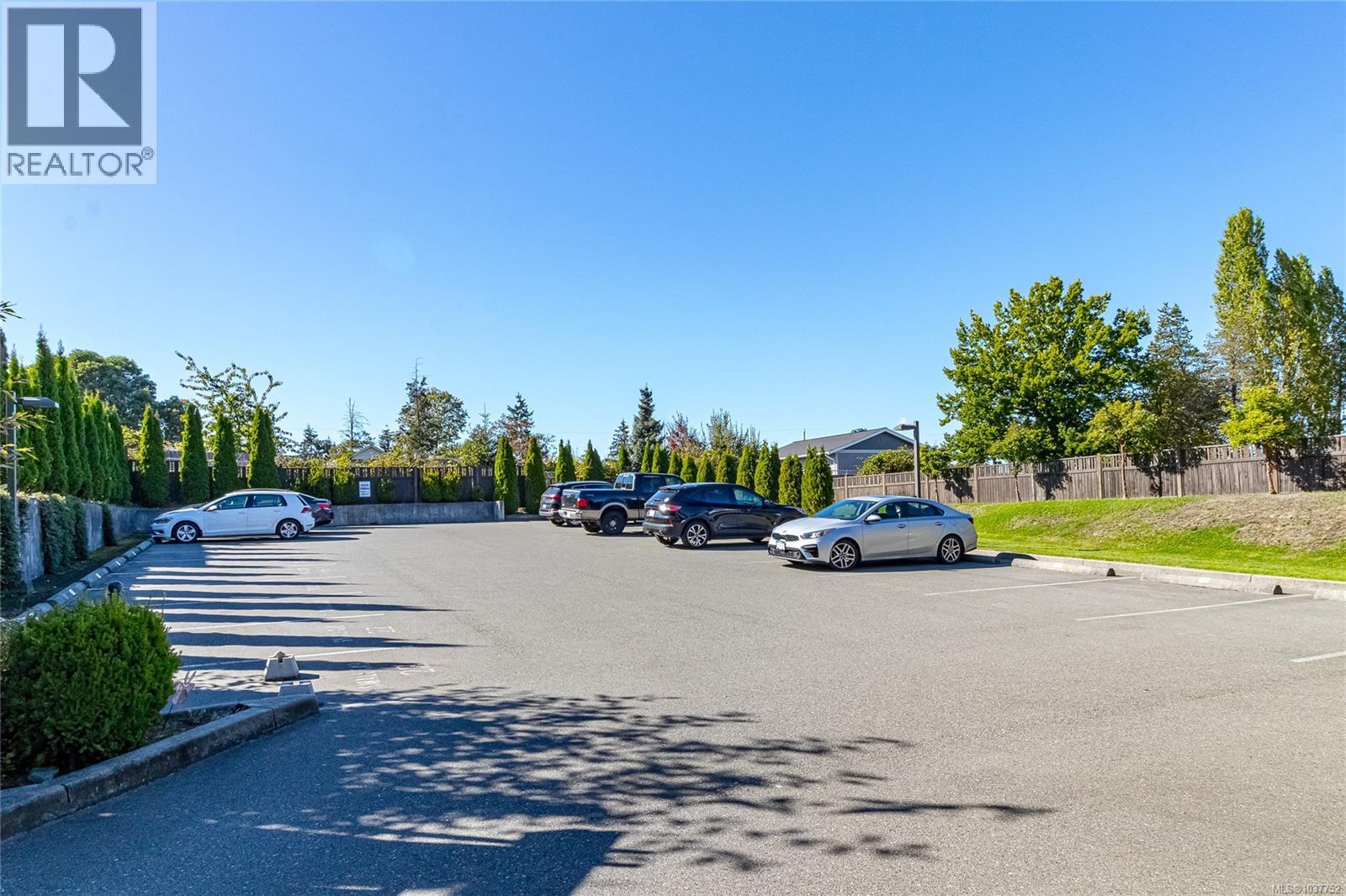 201 257 Moilliet St S, Parksville