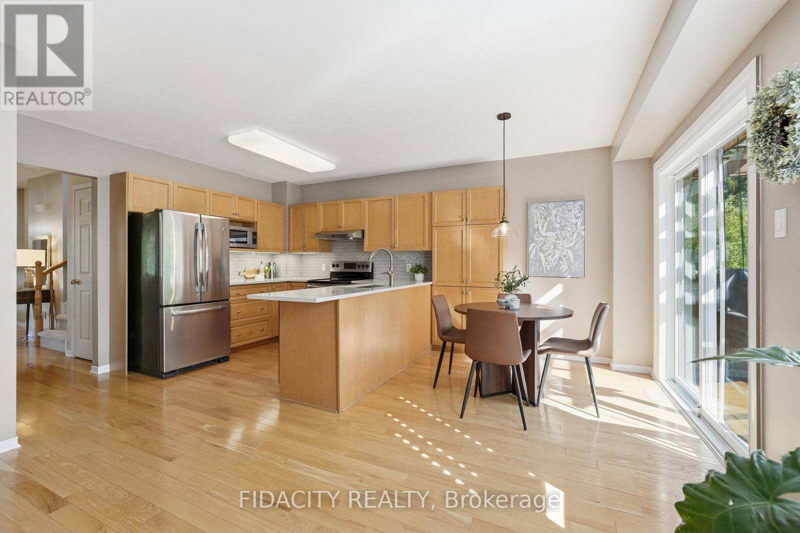 24 SIROCCO CRESCENT - 11