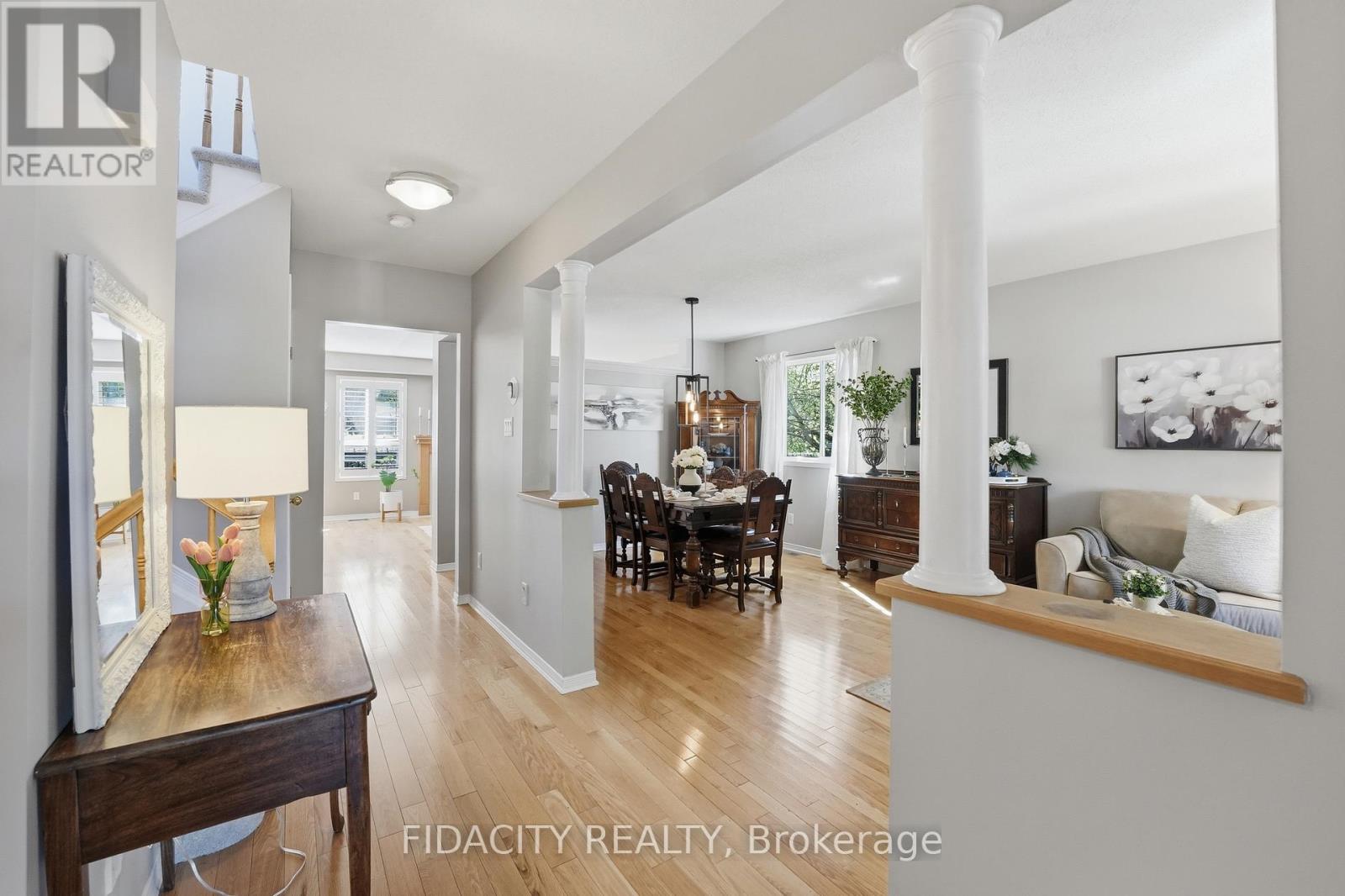 24 SIROCCO CRESCENT - 7