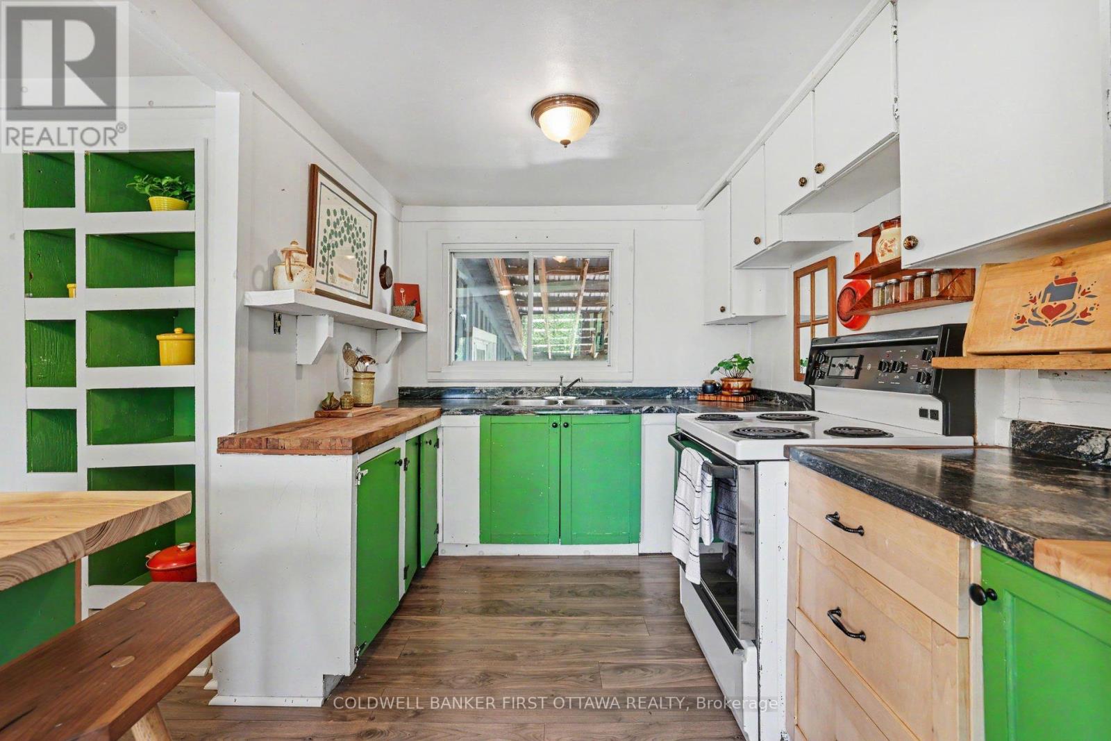 534 ANGLICAN CHURCH ROAD - 12