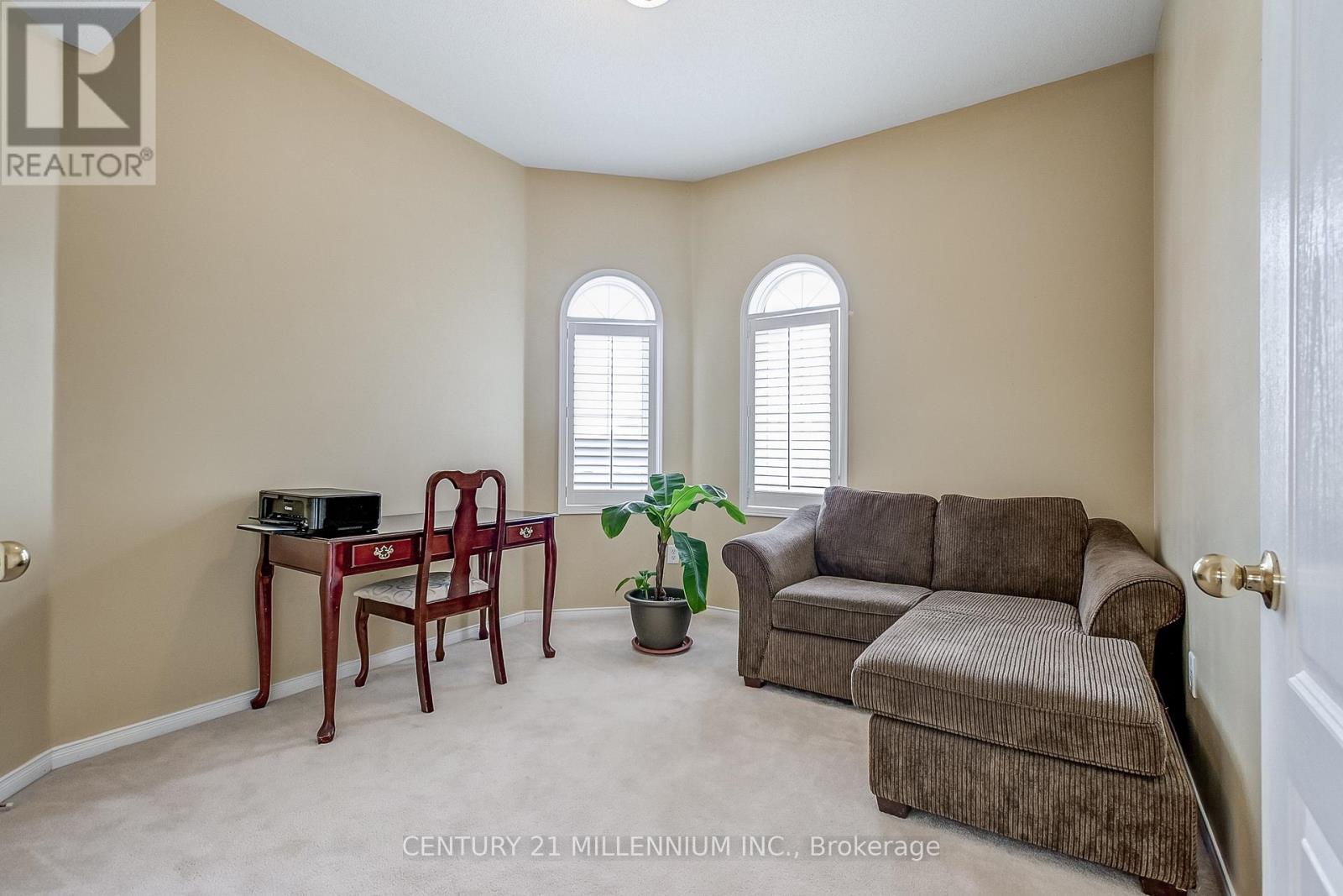 6 COLLINGWOOD AVENUE - 21