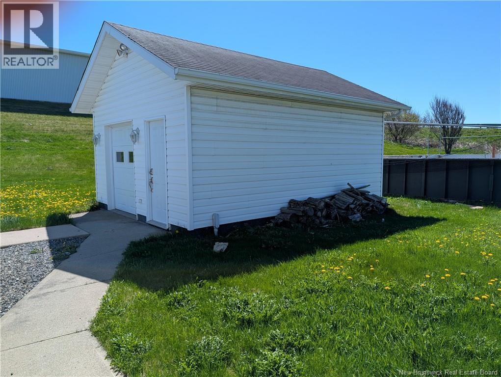 835 Walker Street - 6