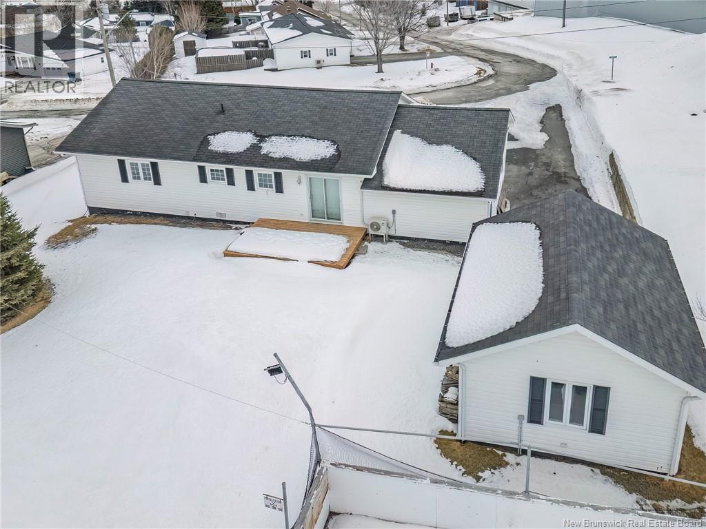 835 Walker Street - 9