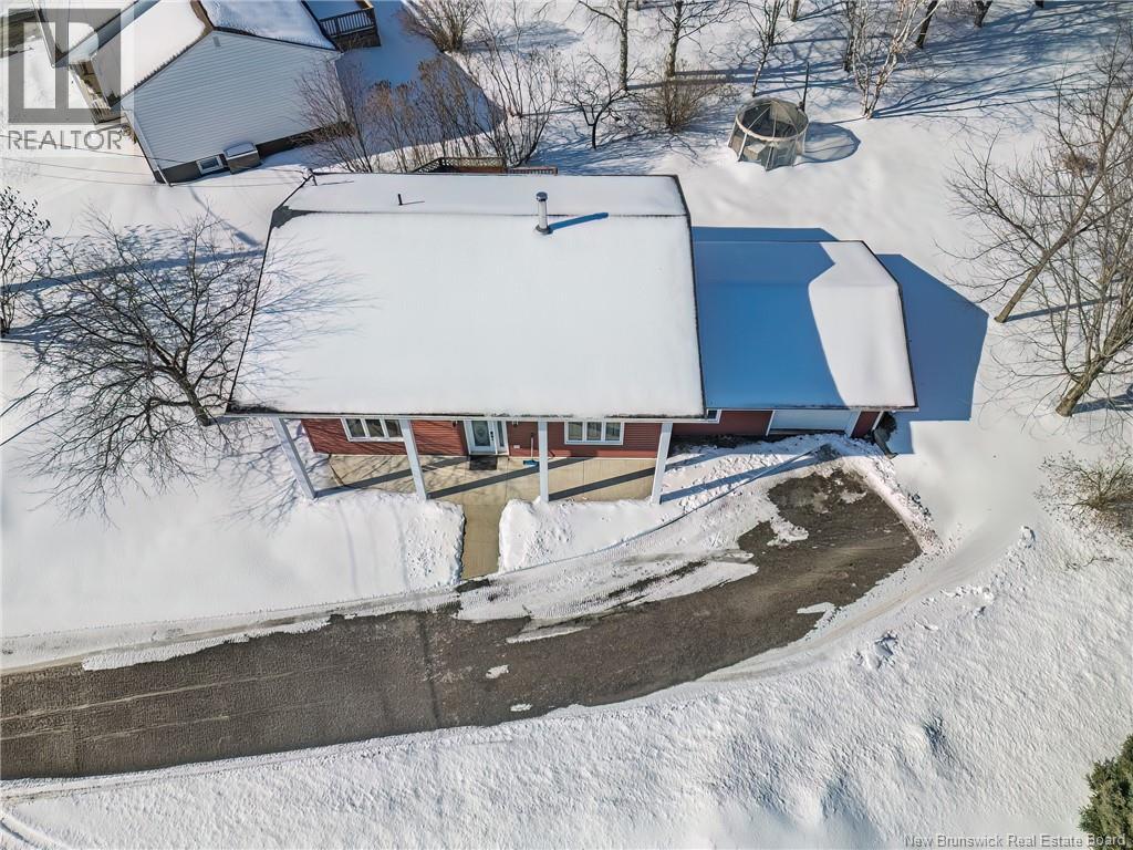 855 Walker Street - 9
