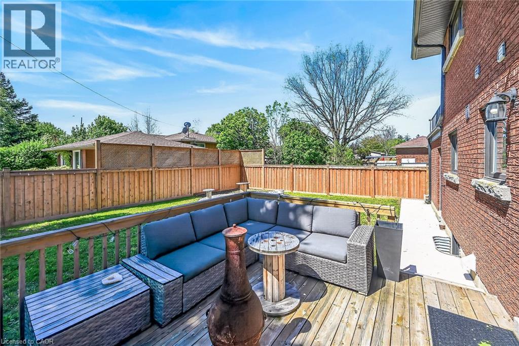 1 SANDRINGHAM Avenue, Hamilton, Ontario, L9C2H3 — Photo 6