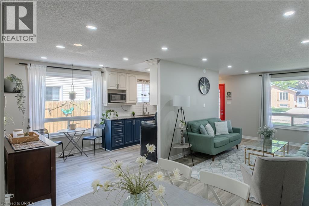 33 PALOMINO Drive, Brantford, Ontario, N3P1J6 — Photo 33