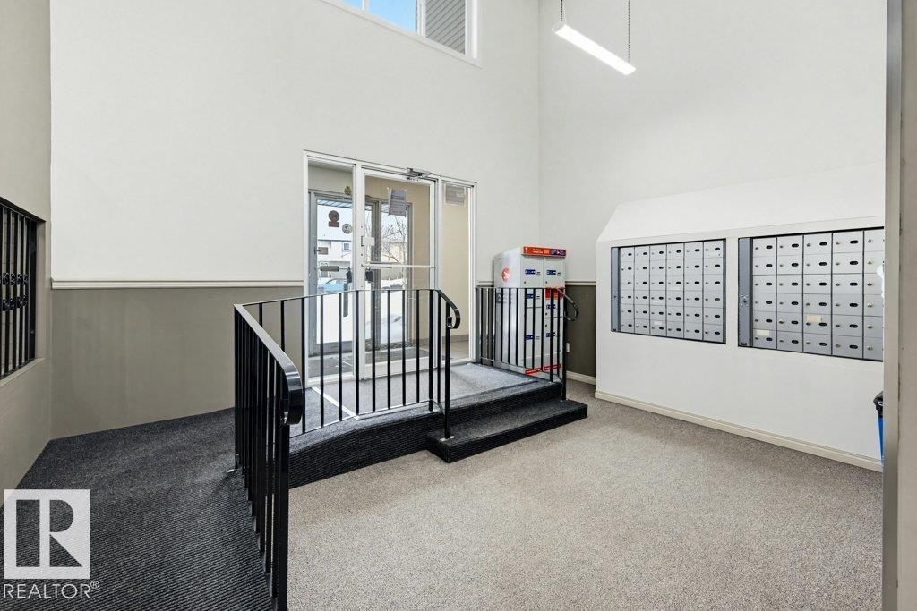 #102 15105 121 ST NW - 25