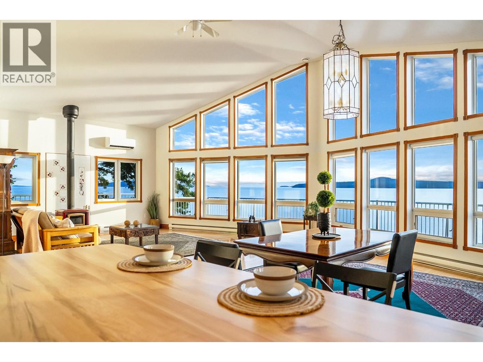 37189 SCHOONER WAY, Pender Island