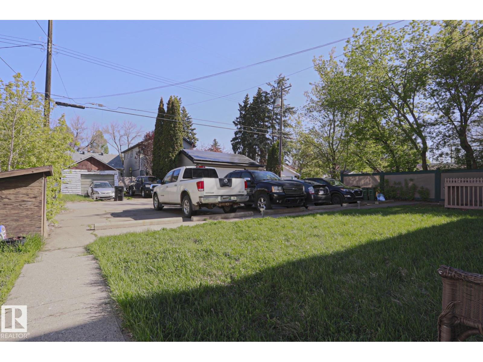 9324 80 AV NW - 48