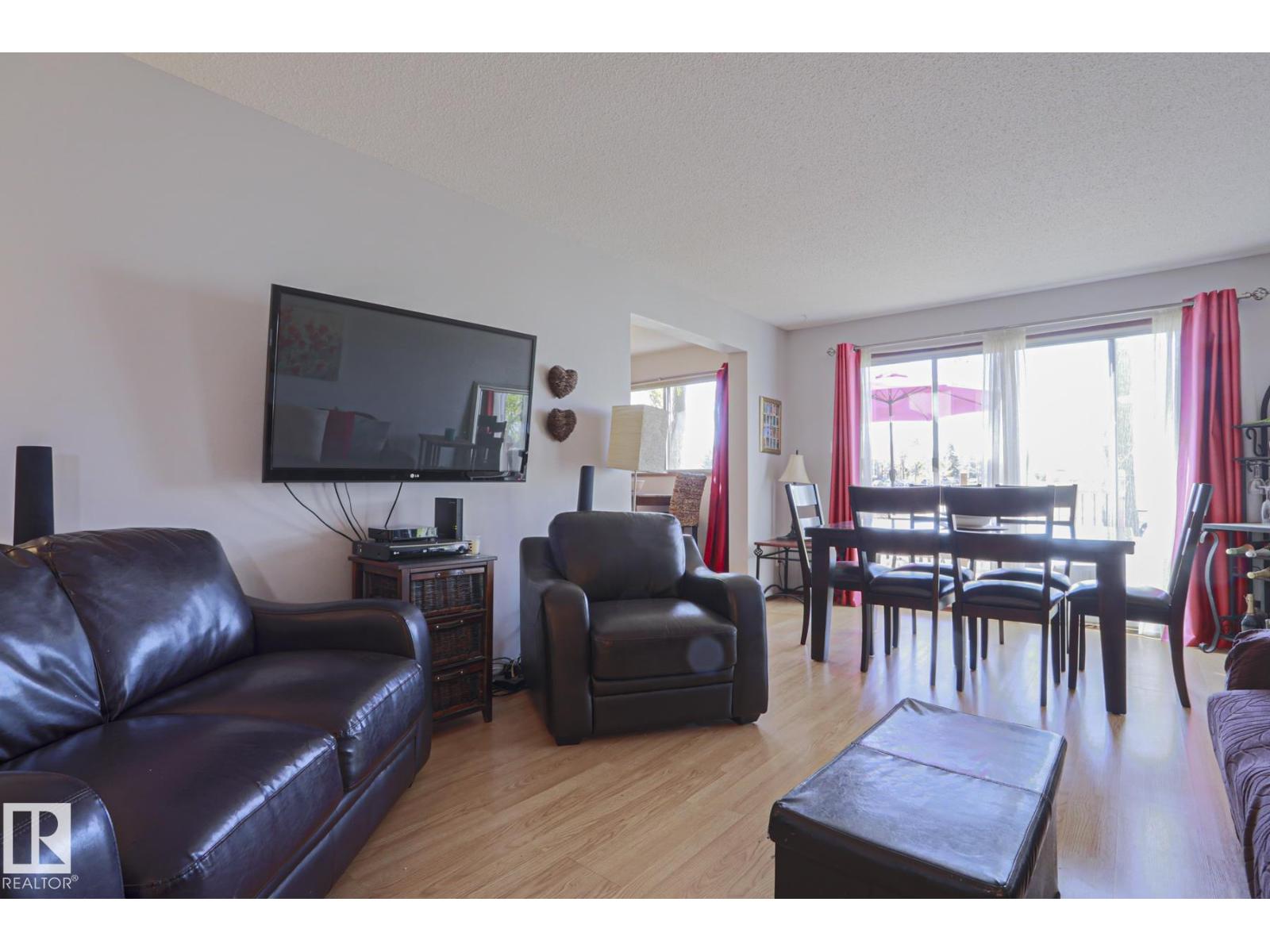 9324 80 AV NW - 6