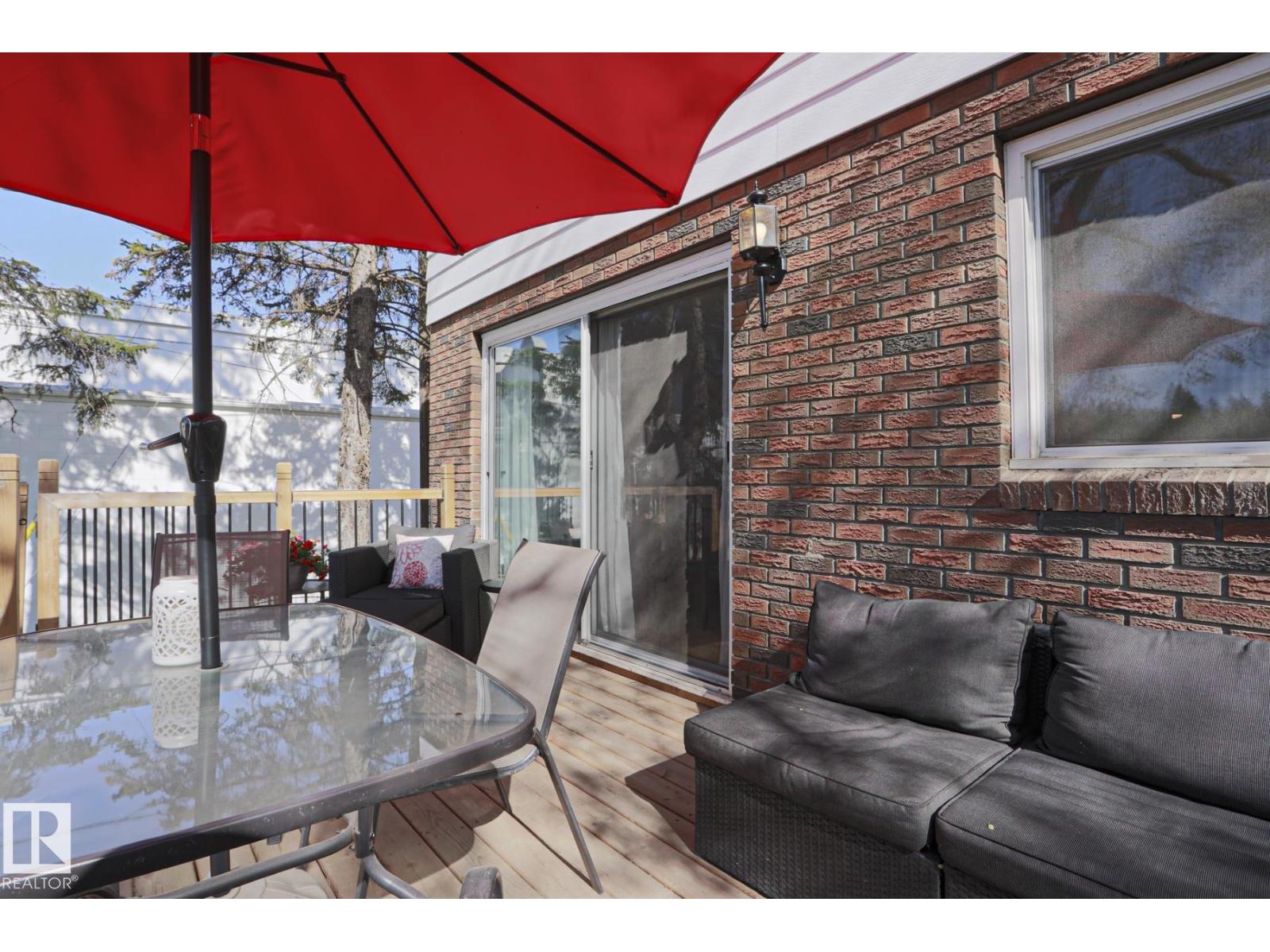 9324 80 AV NW - 40