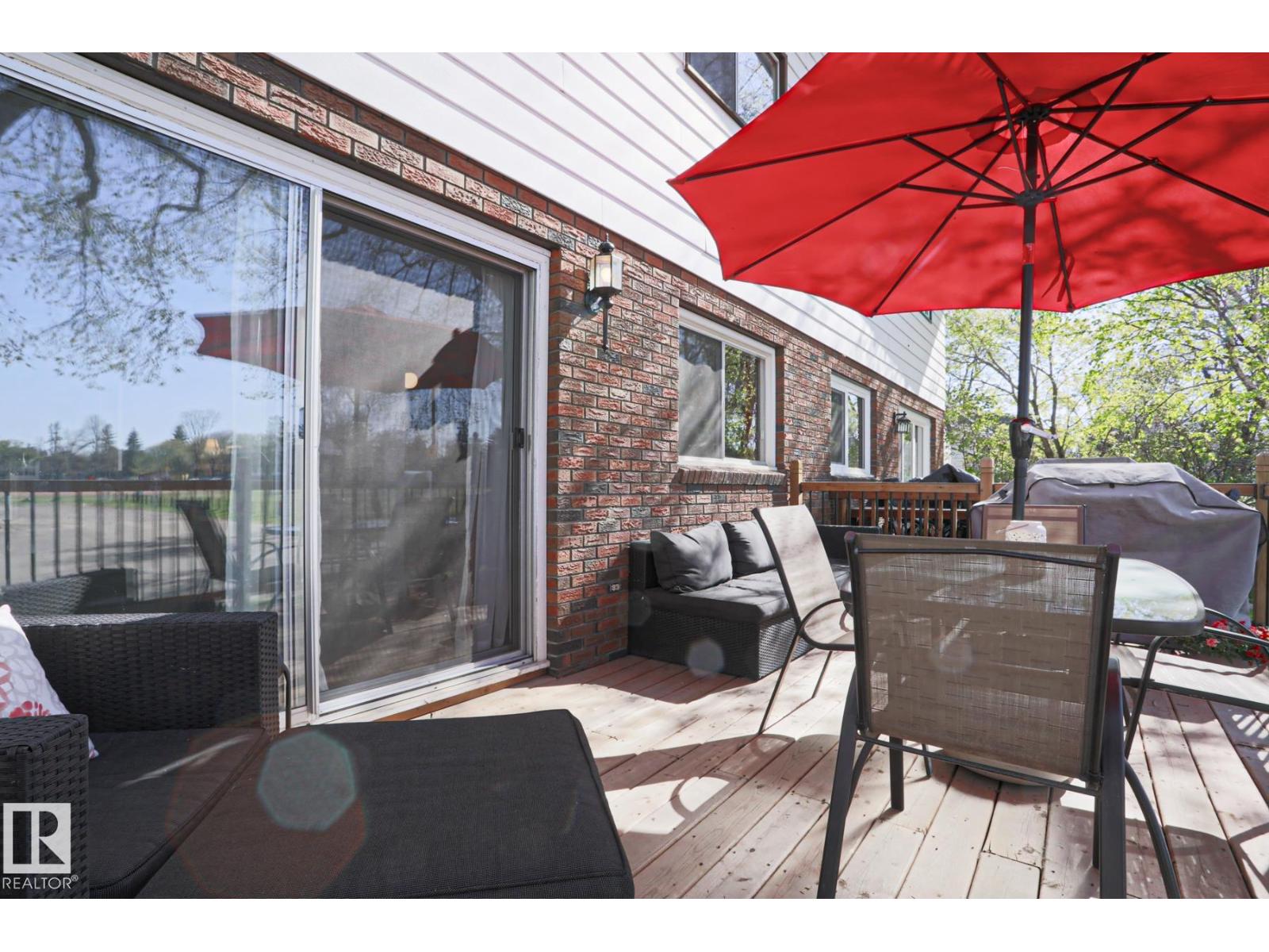 9324 80 AV NW - 36