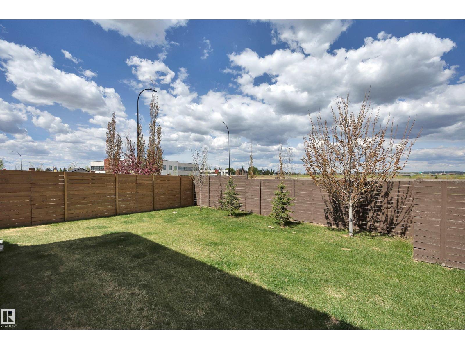 140 Kingsbury CI — photo 41