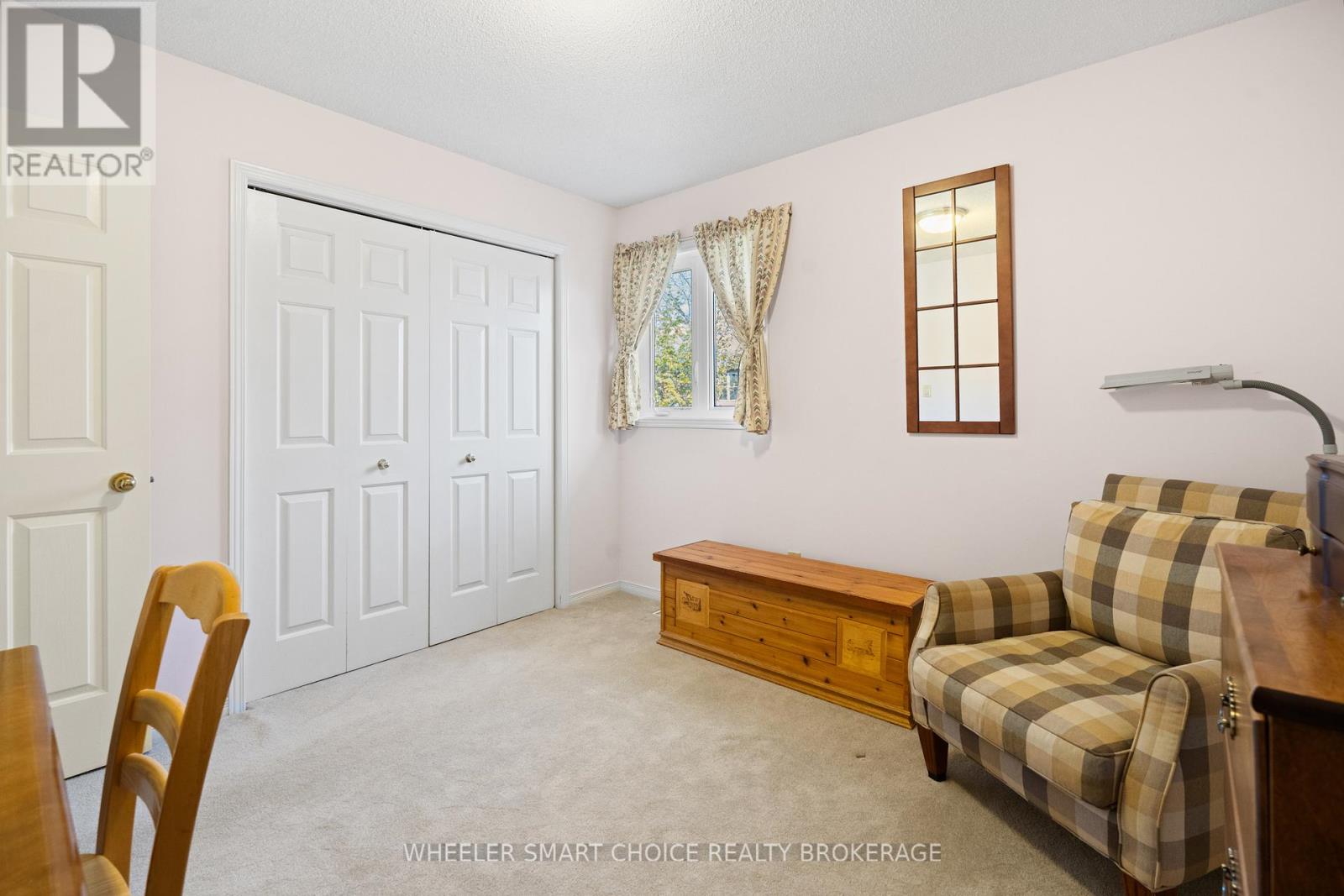 37 DICKINSON DRIVE - 24