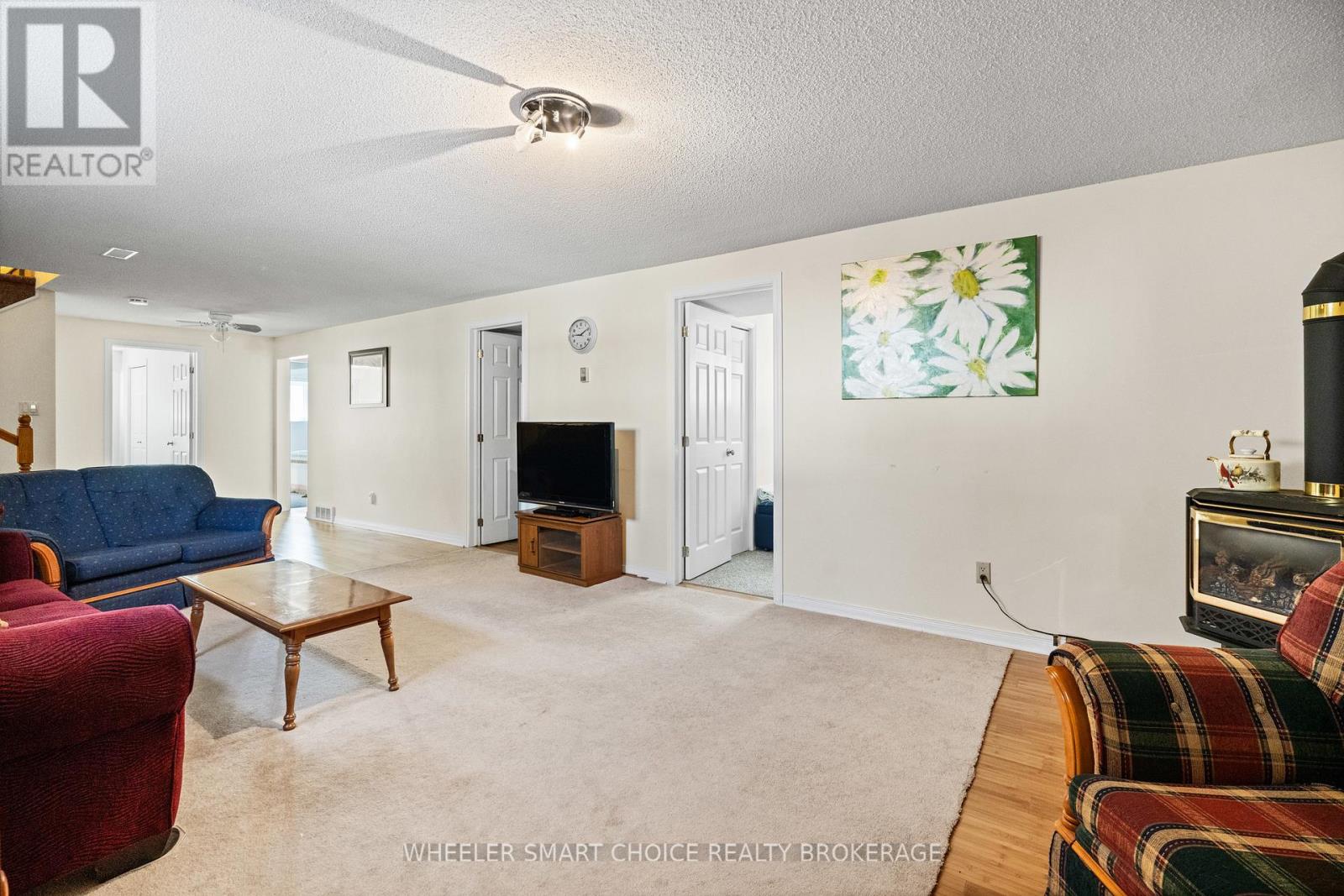 37 DICKINSON DRIVE - 28