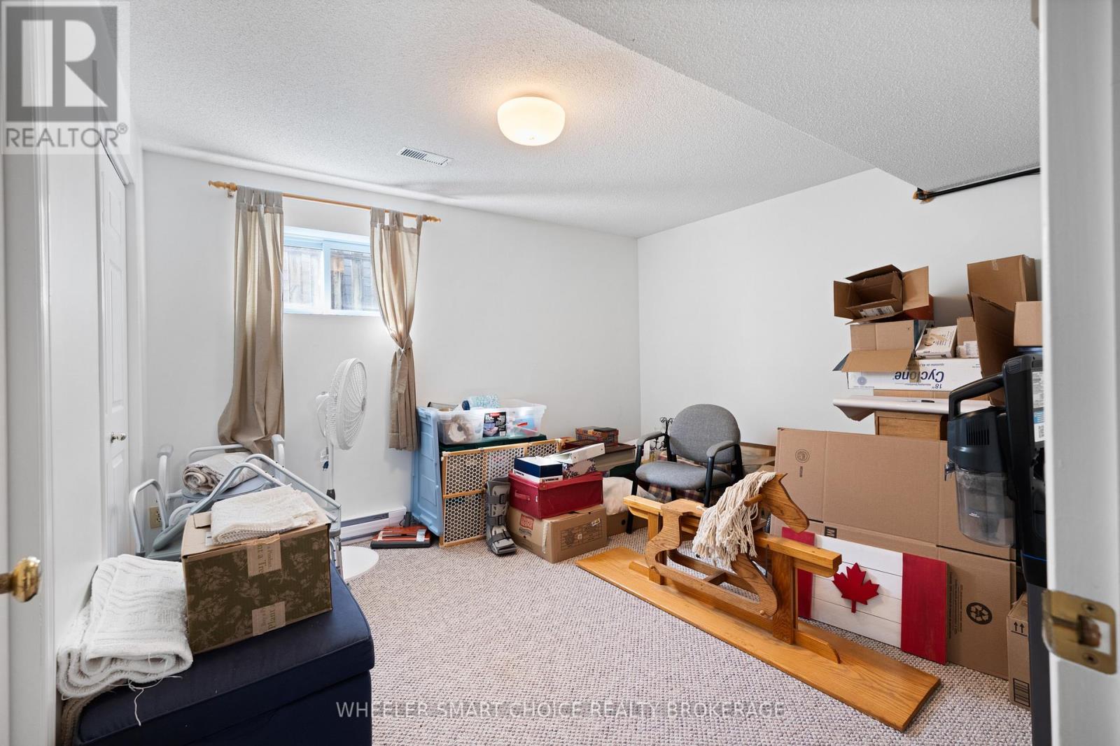 37 DICKINSON DRIVE - 29