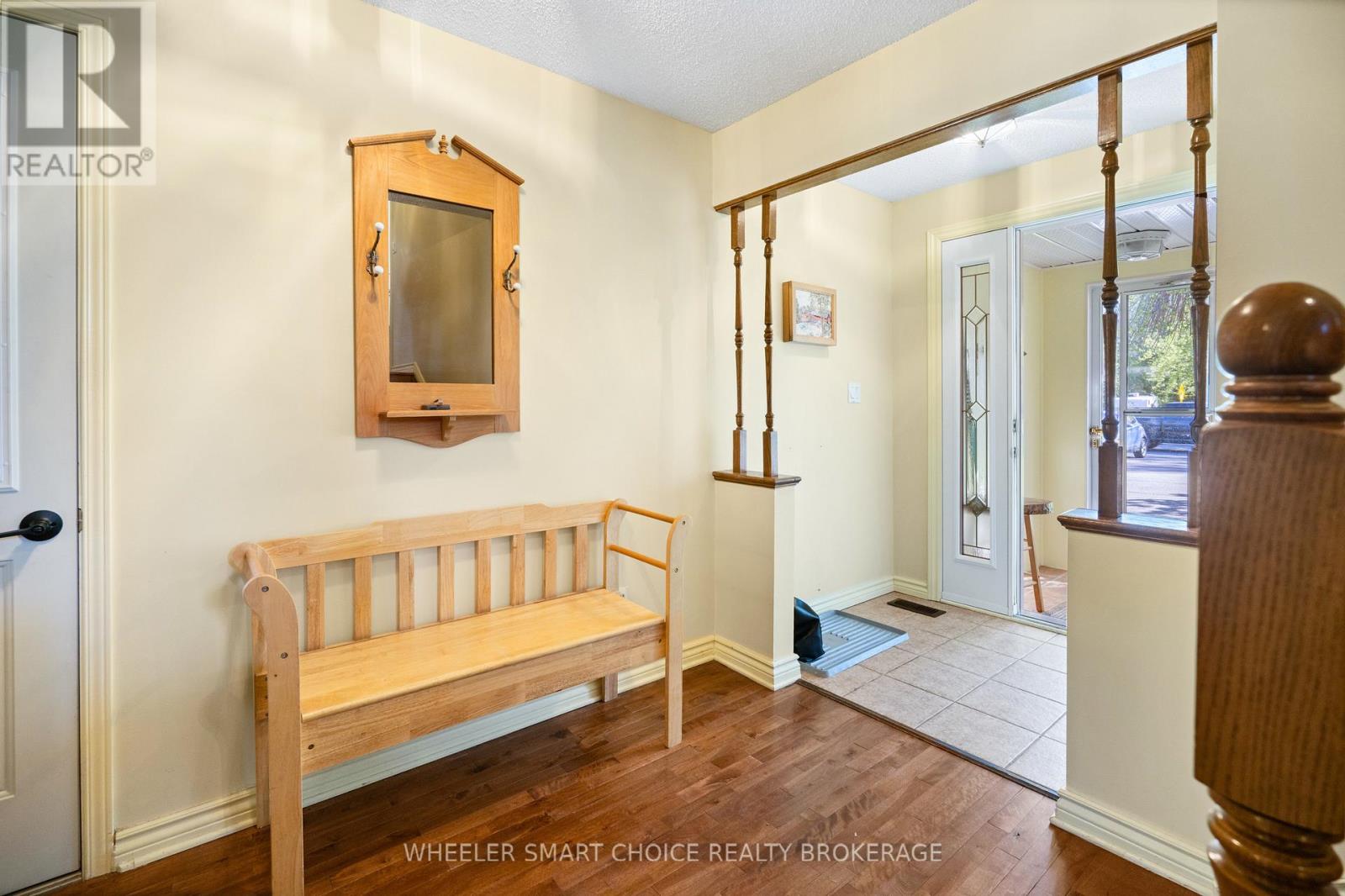 37 DICKINSON DRIVE - 4