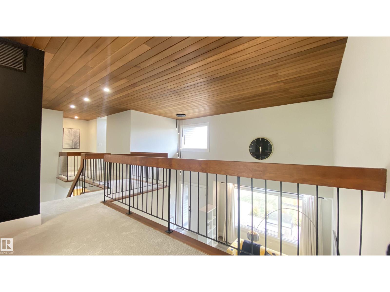 7604 181 ST NW - 4