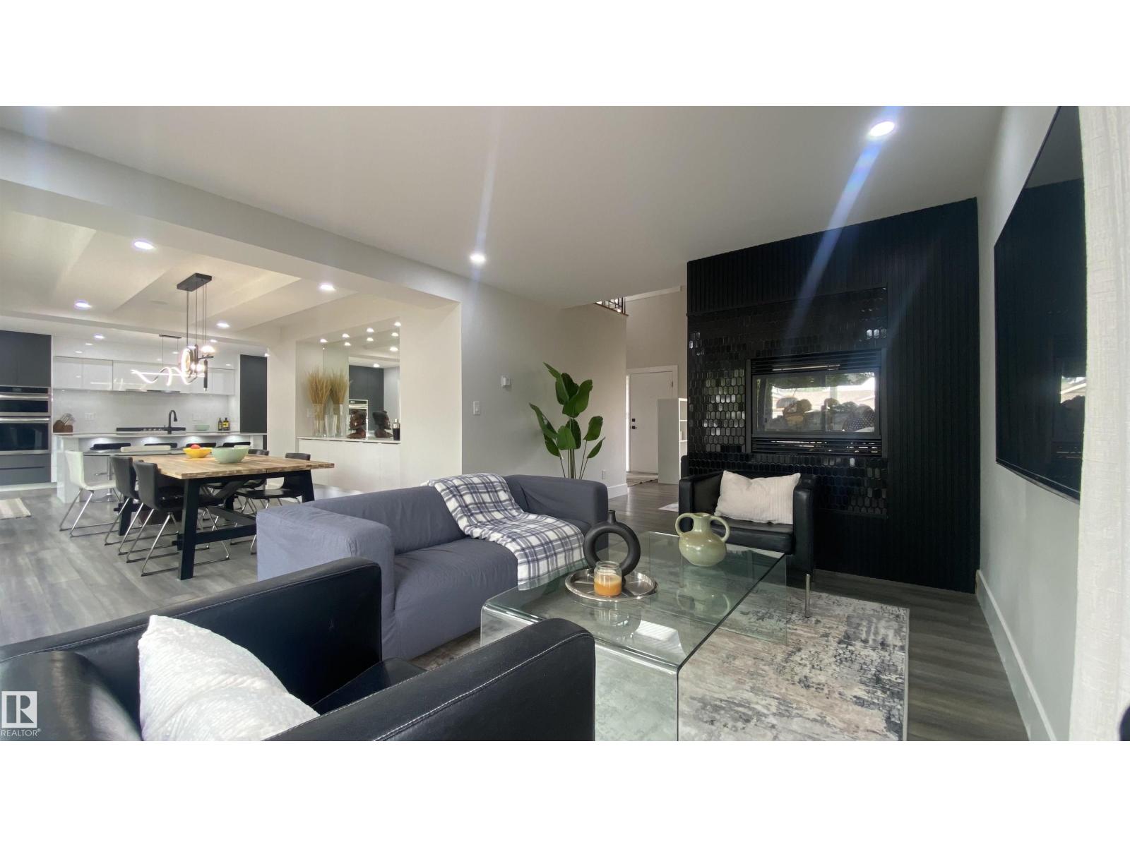 7604 181 ST NW - 7