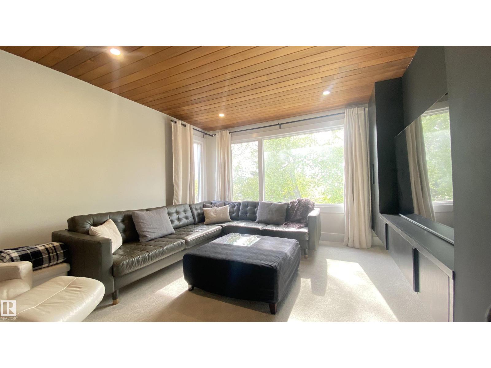7604 181 ST NW - 16