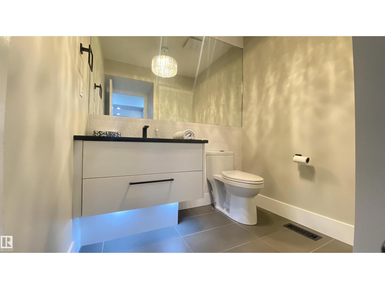 7604 181 ST NW - 15