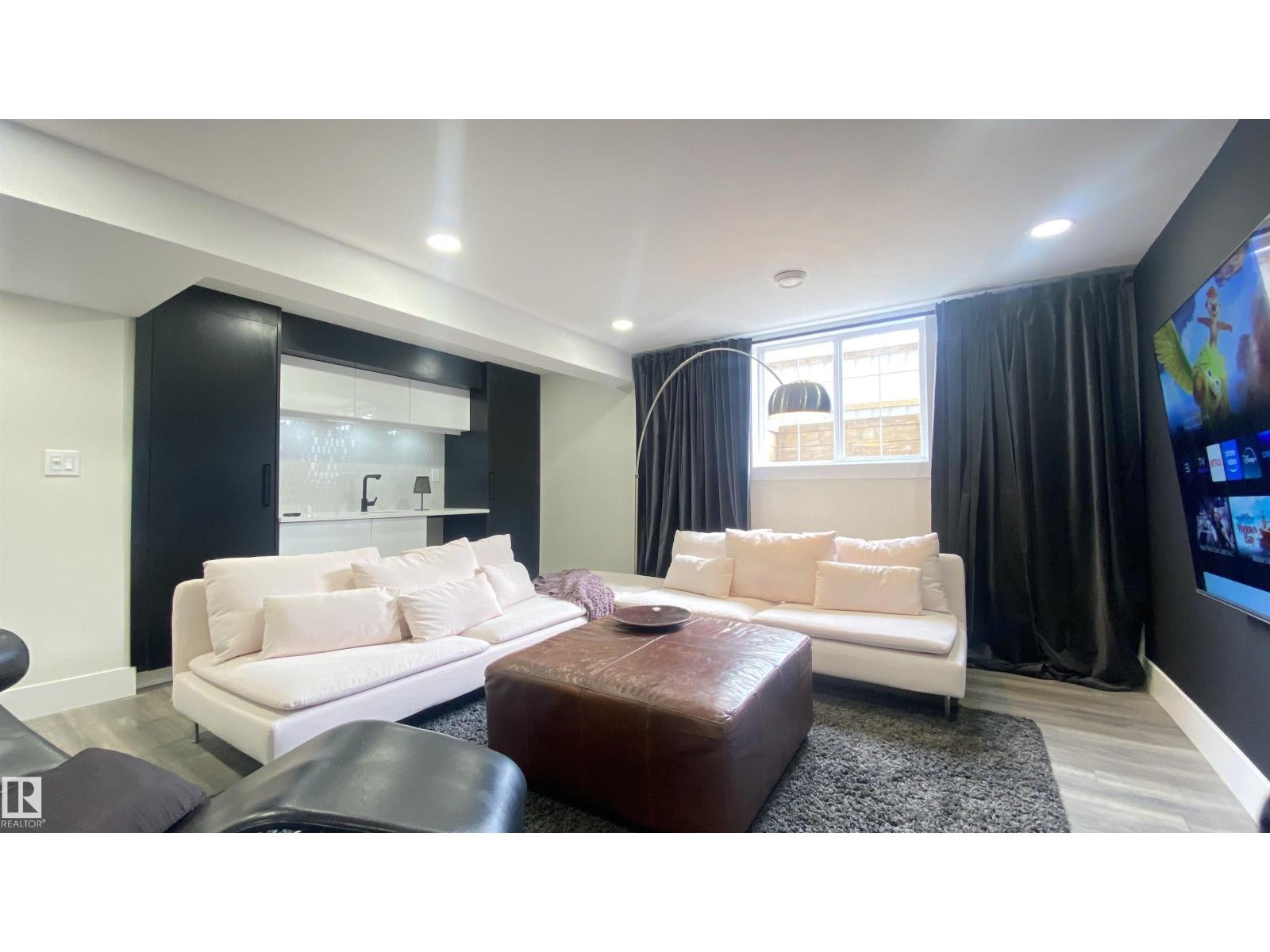 7604 181 ST NW - 33