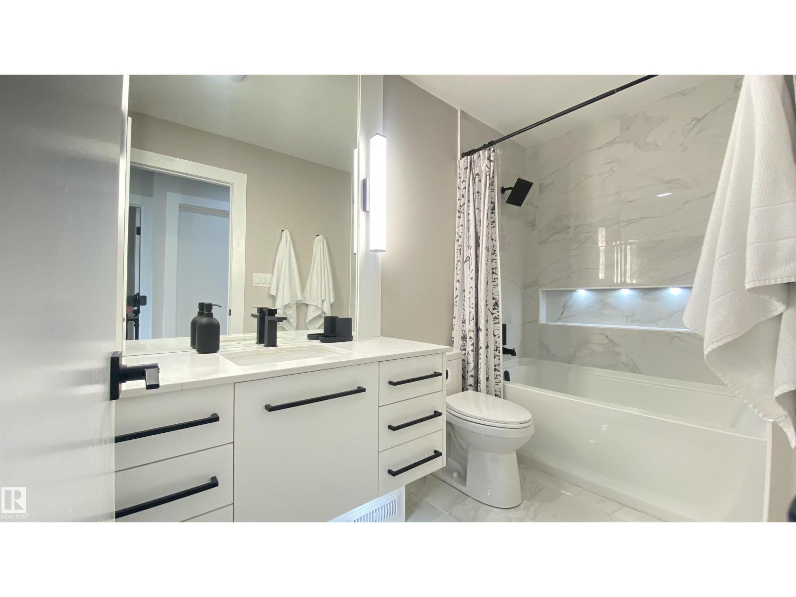 7604 181 ST NW - 30